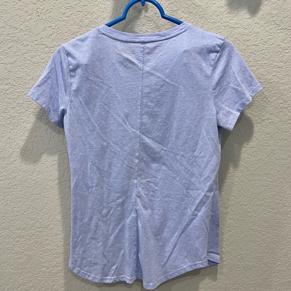 Tek Gear Essential Medium Geometric Short-sleeved v-neck tee - Picture 3 of 4